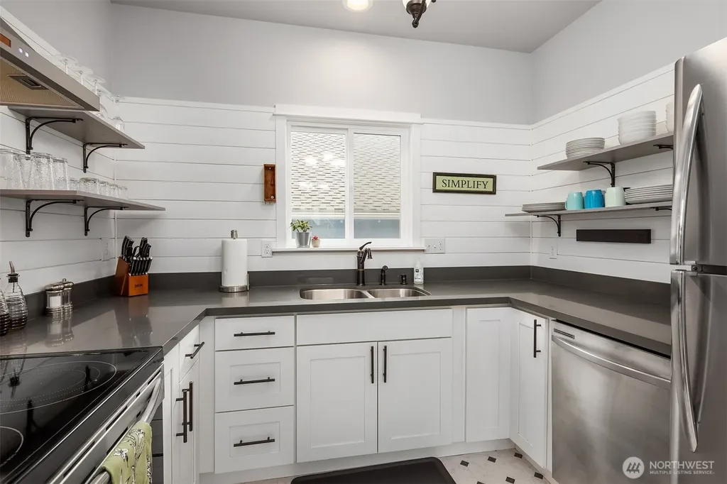 3020 Gedney Street Everett WA 98201