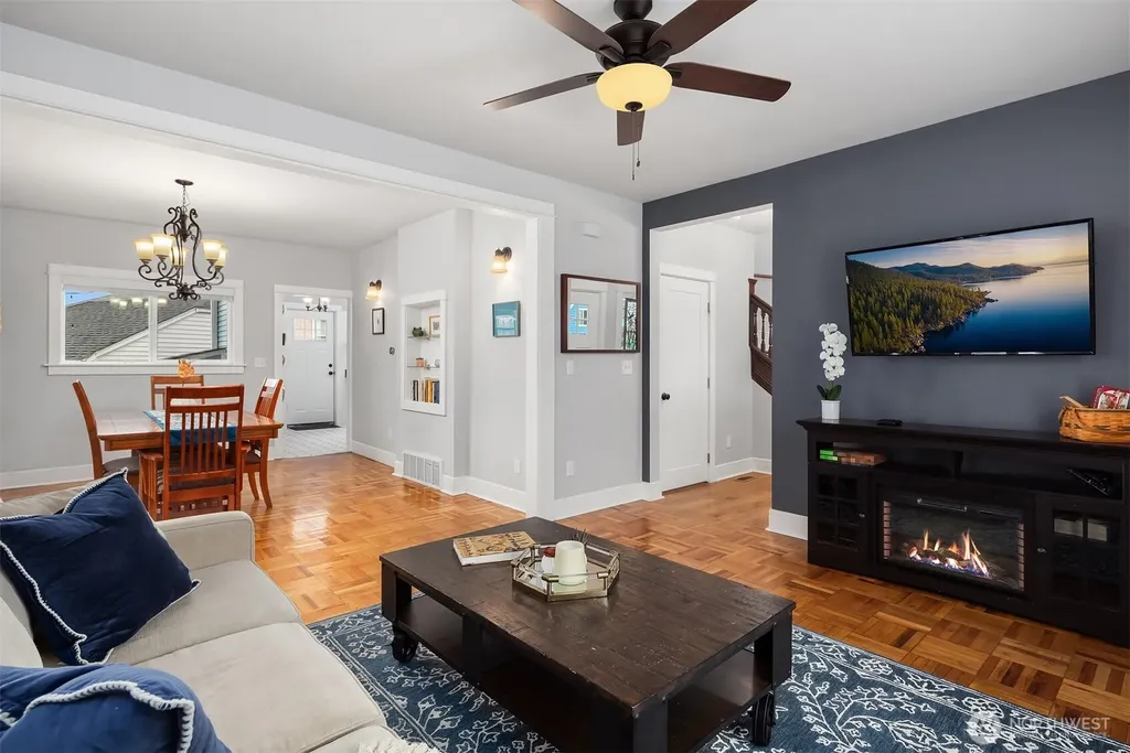 3020 Gedney Street Everett WA 98201