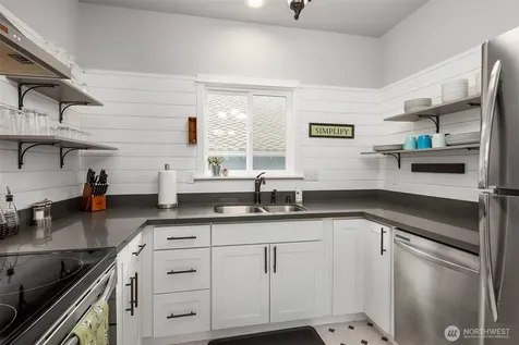 3020 Gedney Street Everett WA 98201