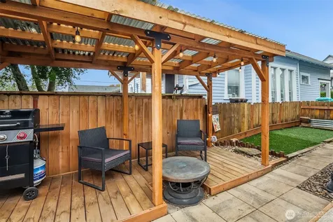 3020 Gedney Street Everett WA 98201