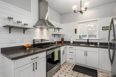 3020 Gedney Street Everett WA 98201