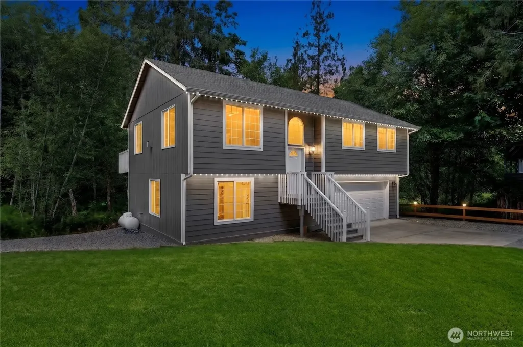 20 Fuschia Avenue Shelton WA 98584