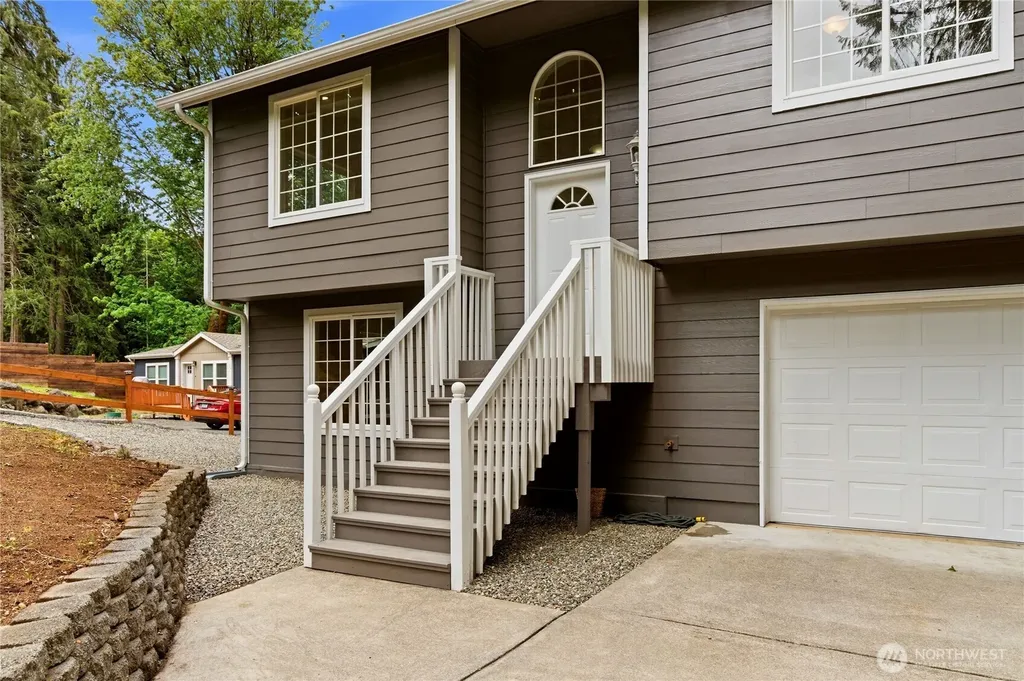 20 Fuschia Avenue Shelton WA 98584