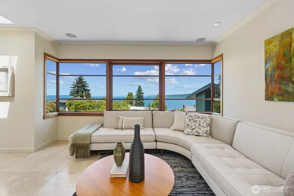 3121 NW 94th Street Seattle WA 98117