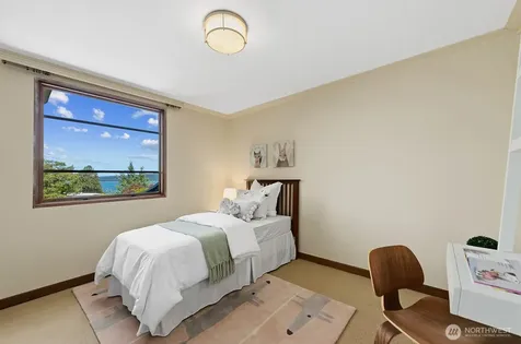 3121 NW 94th Street Seattle WA 98117