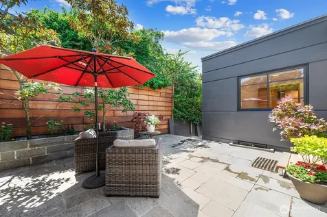 3121 NW 94th Street Seattle WA 98117