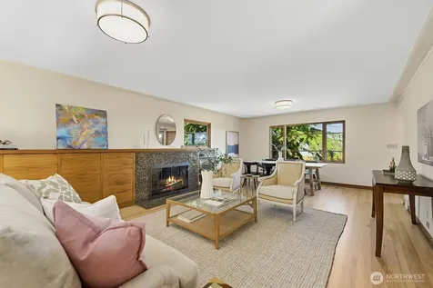 3121 NW 94th Street Seattle WA 98117
