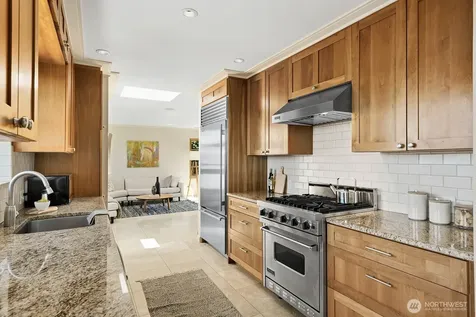 3121 NW 94th Street Seattle WA 98117
