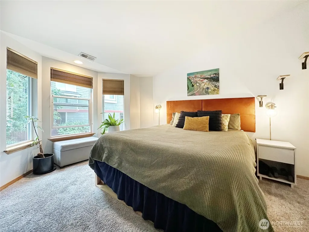 9307 Linden Avenue N Seattle WA 98103