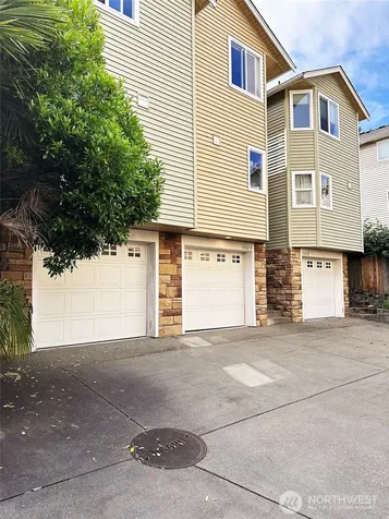 9307 Linden Avenue N Seattle WA 98103