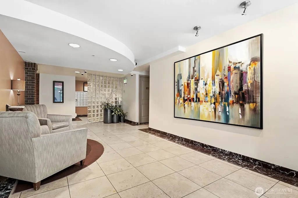 124 Bellevue Avenue E Seattle WA 98102