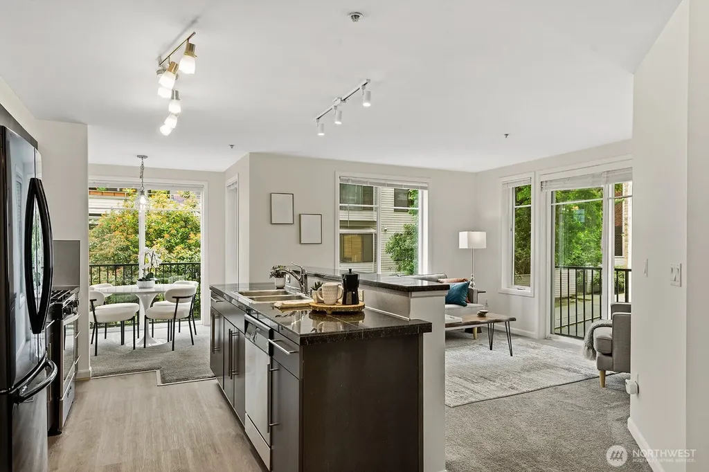 124 Bellevue Avenue E Seattle WA 98102