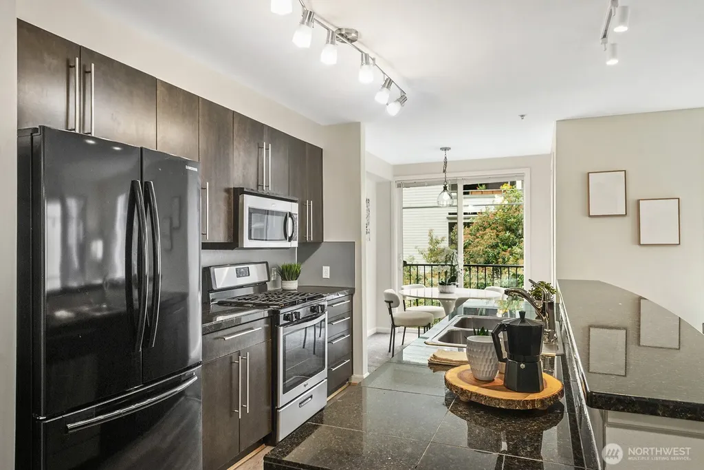 124 Bellevue Avenue E Seattle WA 98102