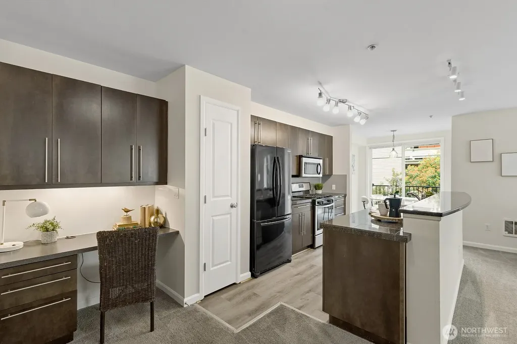 124 Bellevue Avenue E Seattle WA 98102