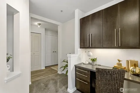 124 Bellevue Avenue E Seattle WA 98102