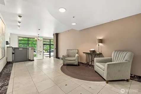 124 Bellevue Avenue E Seattle WA 98102