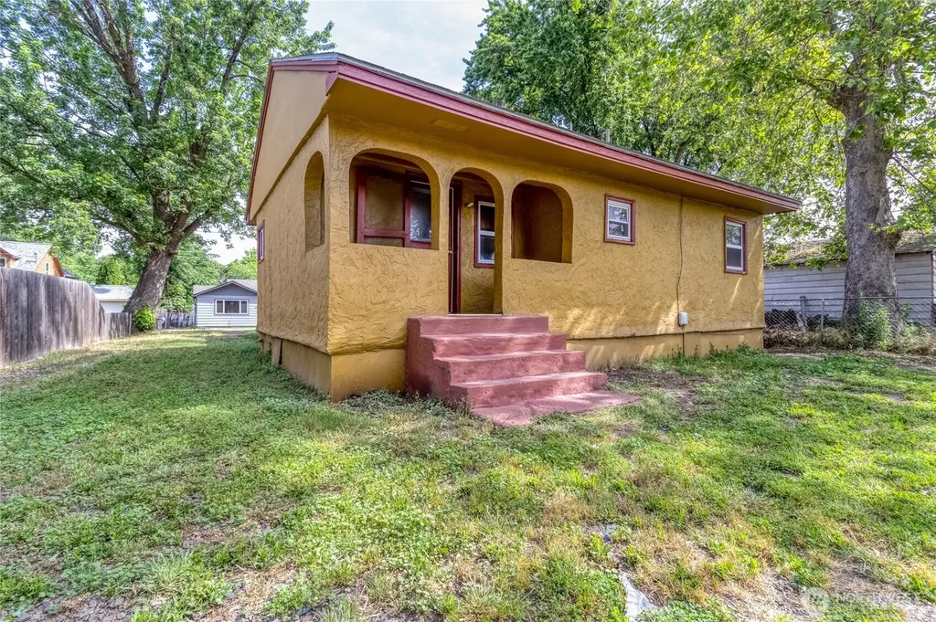 828 Edgewood Walla Walla WA 99362