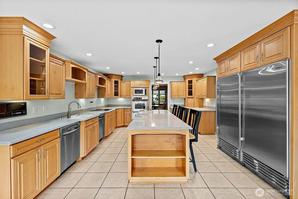 6718 76th Street W Lakewood WA 98499