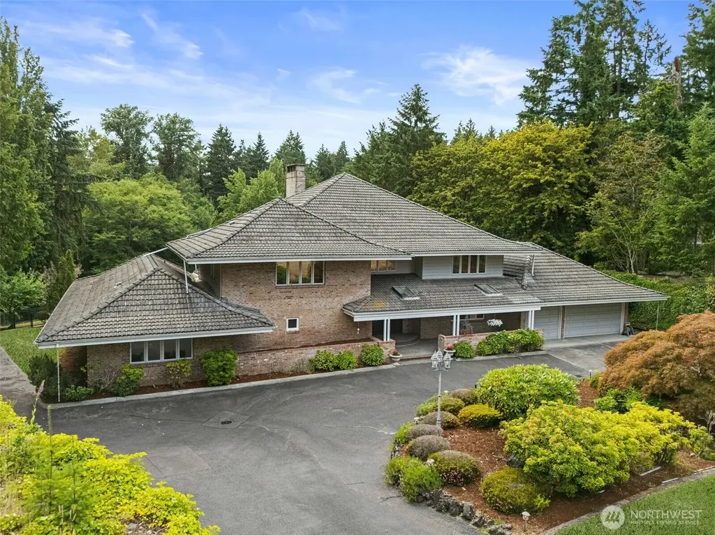 6718 76th Street W Lakewood WA 98499