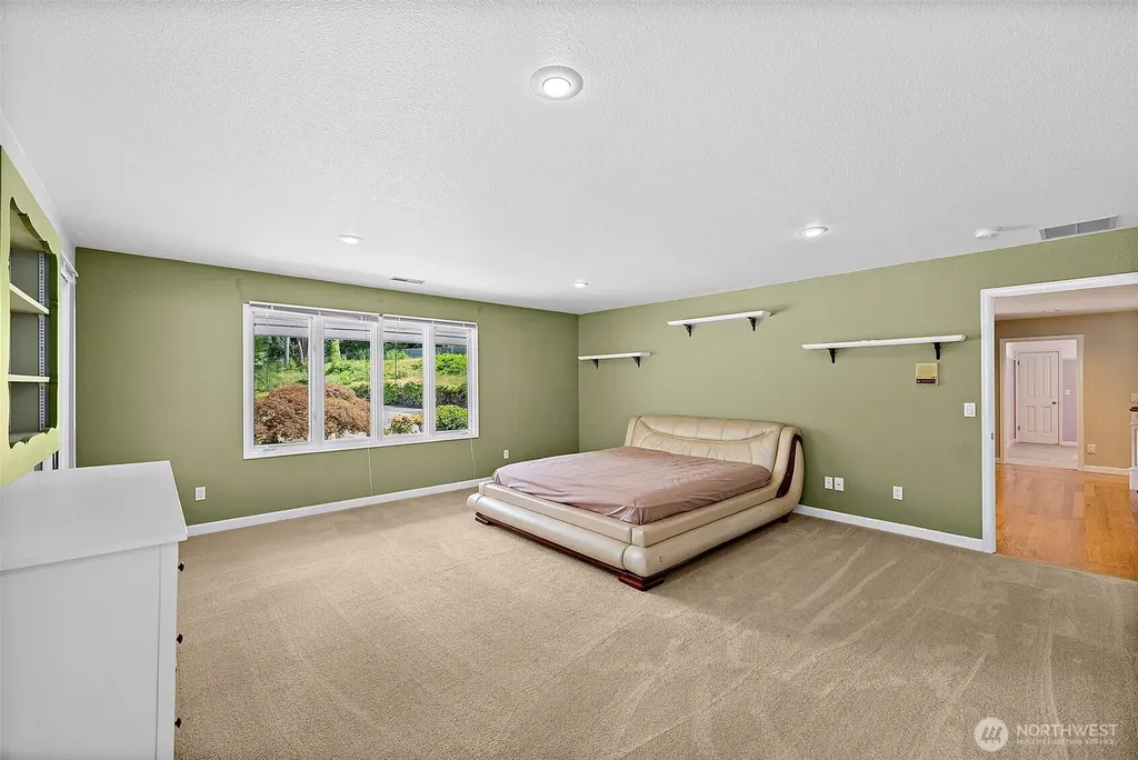 6718 76th Street W Lakewood WA 98499