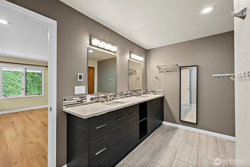 6718 76th Street W Lakewood WA 98499