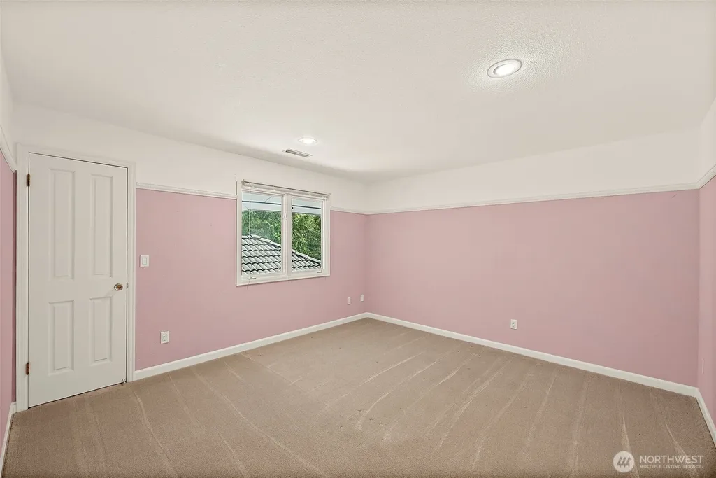 6718 76th Street W Lakewood WA 98499