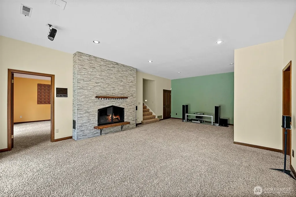 6718 76th Street W Lakewood WA 98499