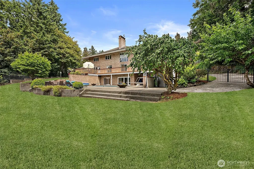 6718 76th Street W Lakewood WA 98499