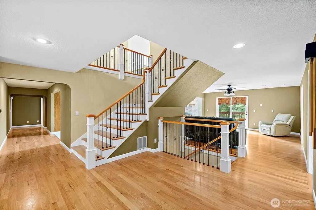 6718 76th Street W Lakewood WA 98499