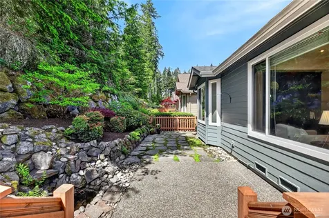 12357 Big Leaf Way NE Redmond WA 98053