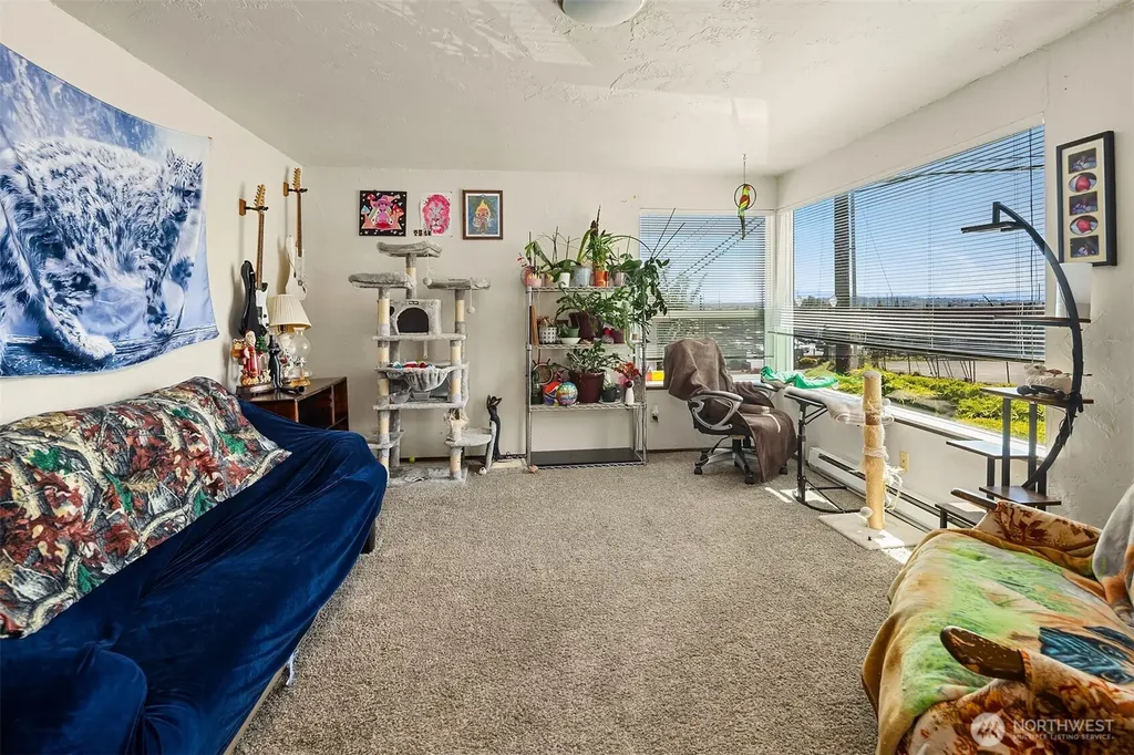 1907 37th Street Everett WA 98201