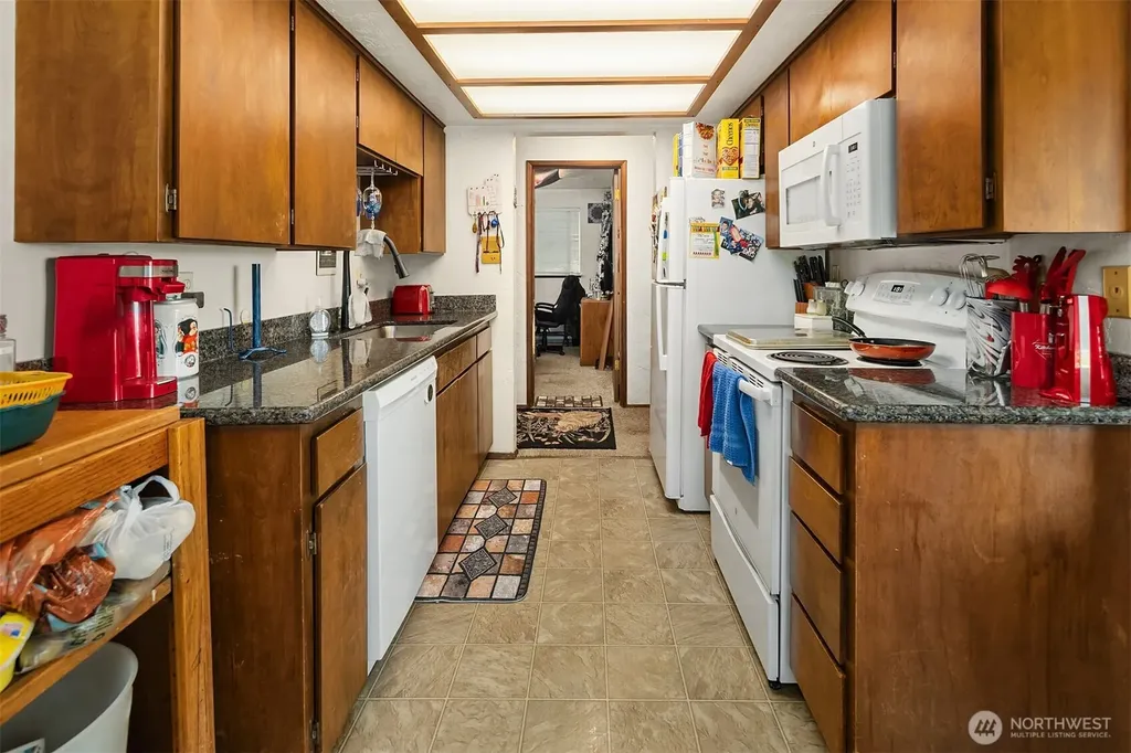1907 37th Street Everett WA 98201
