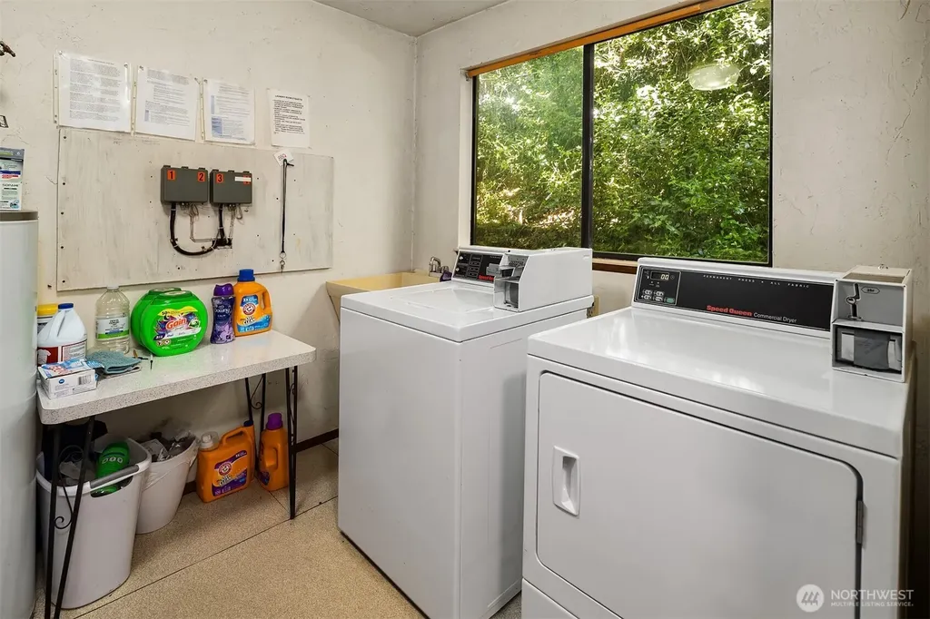 1907 37th Street Everett WA 98201