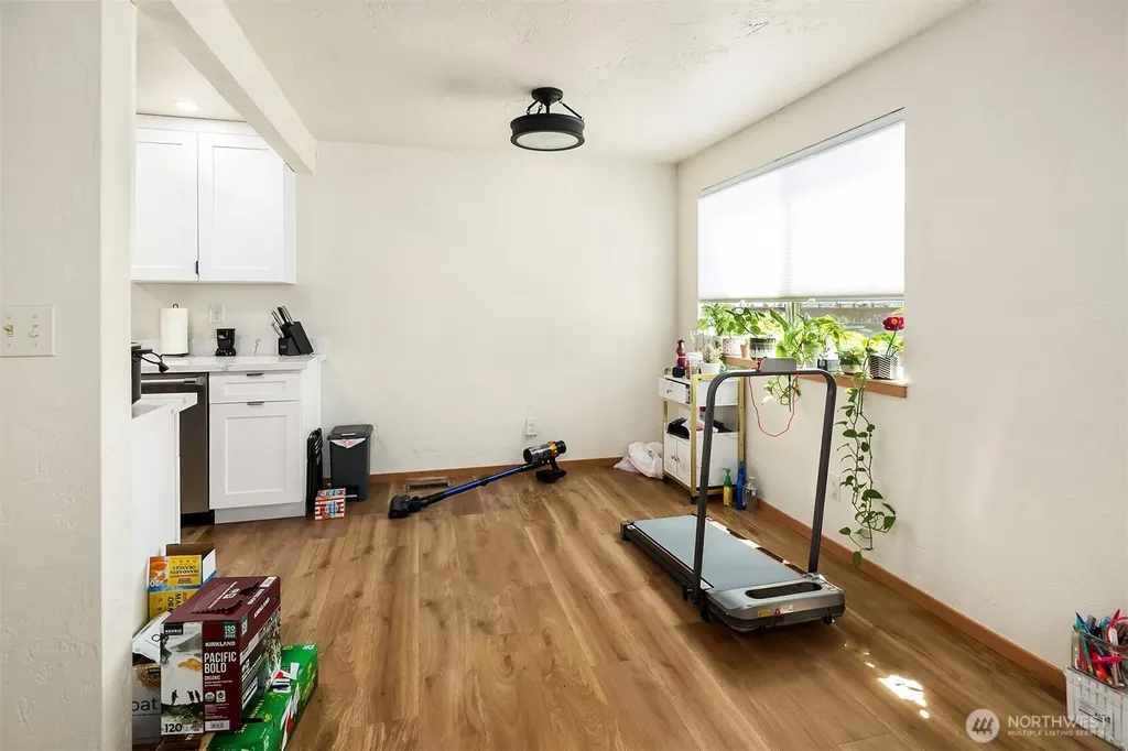 1907 37th Street Everett WA 98201