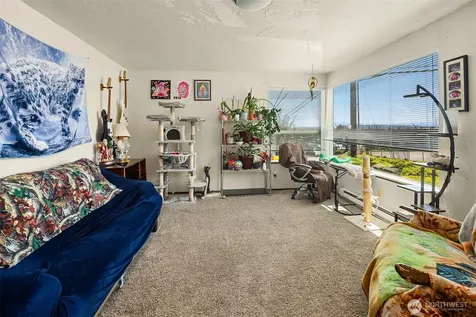 1907 37th Street Everett WA 98201