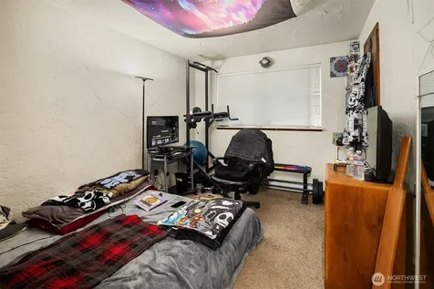 1907 37th Street Everett WA 98201