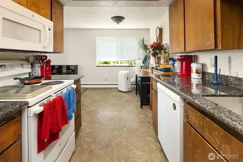 1907 37th Street Everett WA 98201
