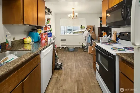 1907 37th Street Everett WA 98201
