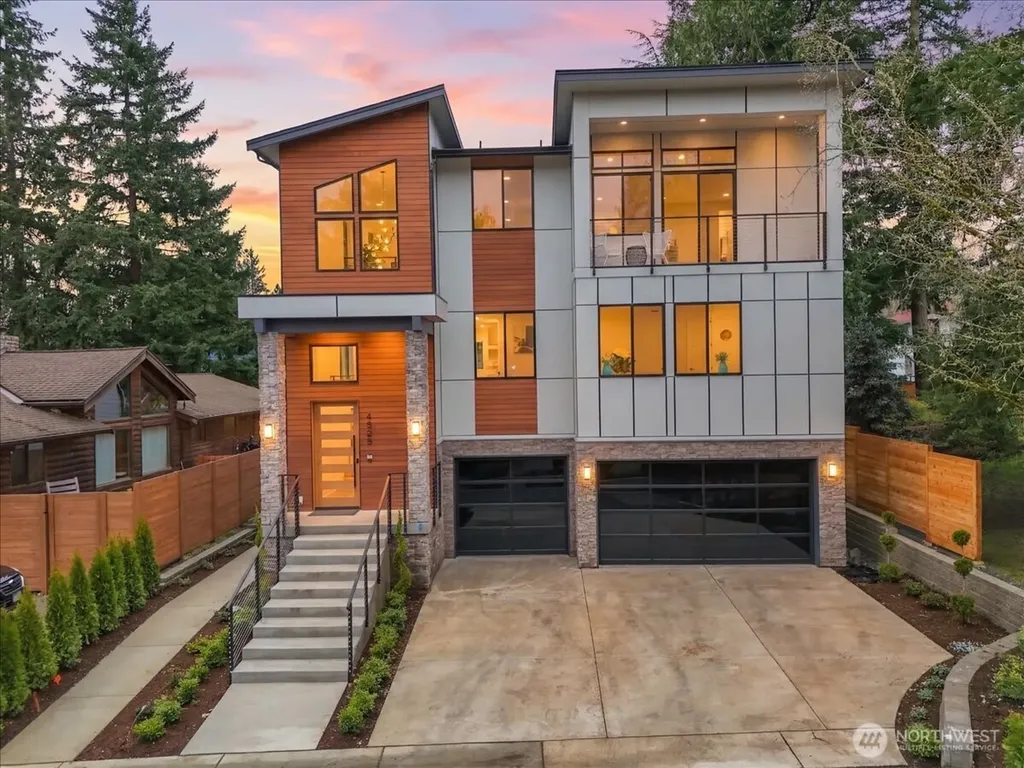 4025 172nd Avenue NE Redmond WA 98052