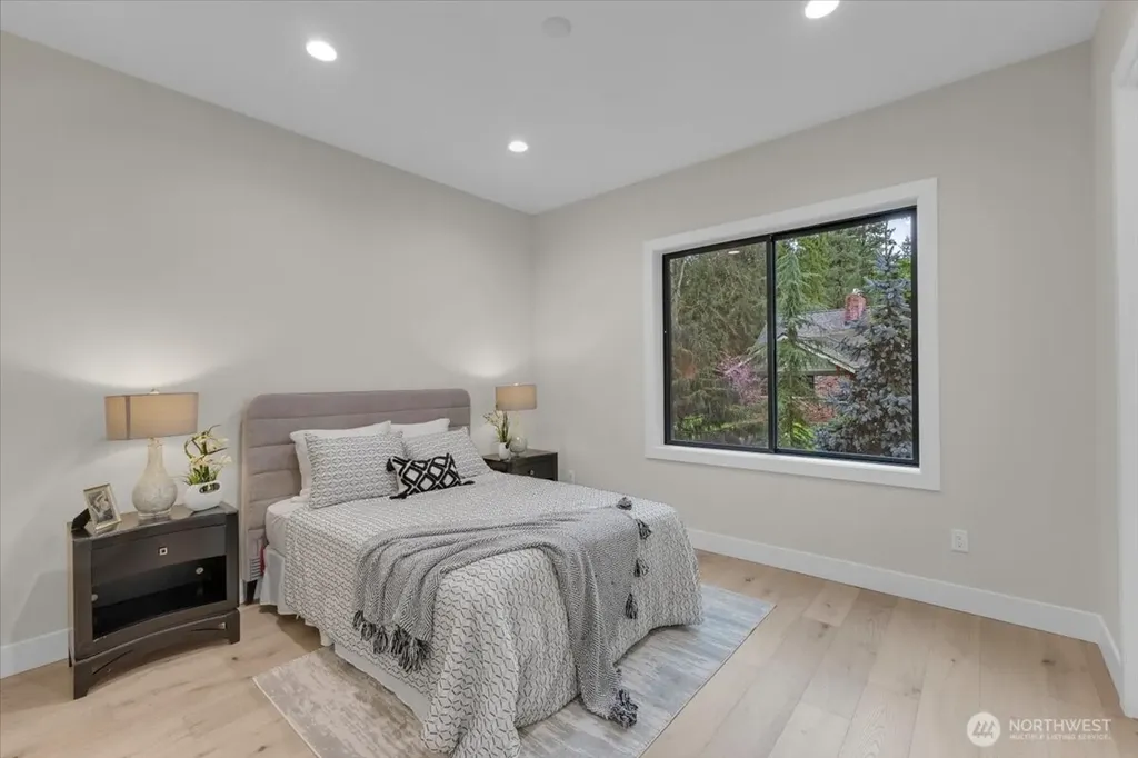 4025 172nd Avenue NE Redmond WA 98052