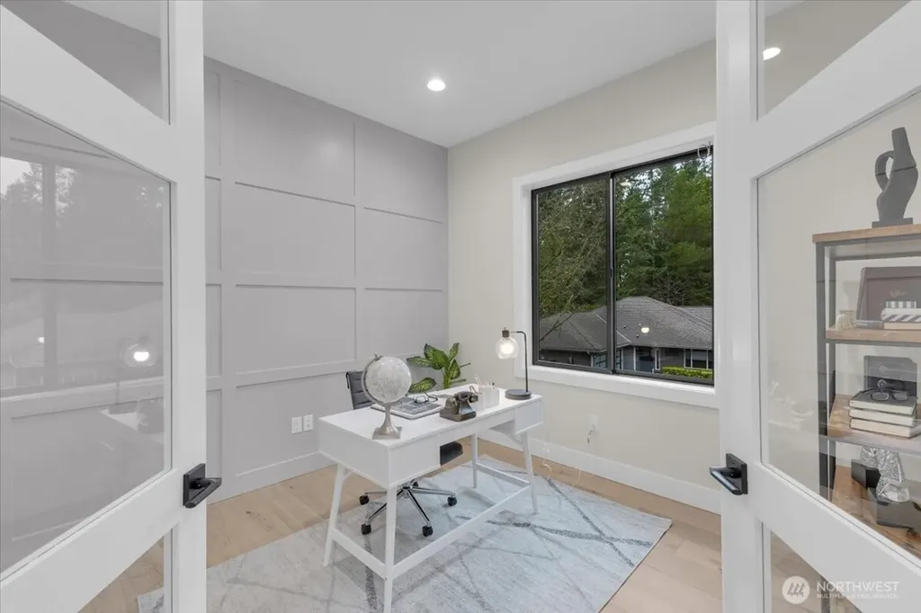 4025 172nd Avenue NE Redmond WA 98052
