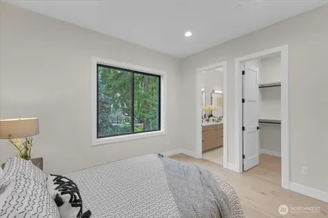 4025 172nd Avenue NE Redmond WA 98052