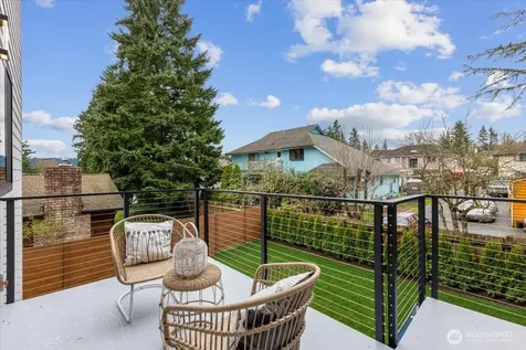 4025 172nd Avenue NE Redmond WA 98052