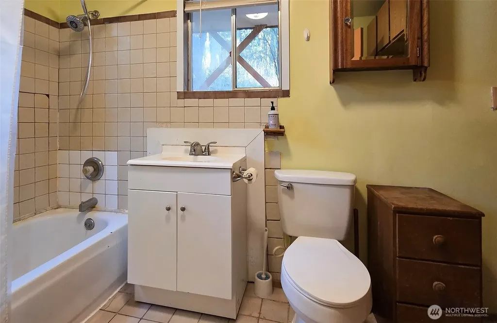 24 Starboard Road Lopez Island WA 98261