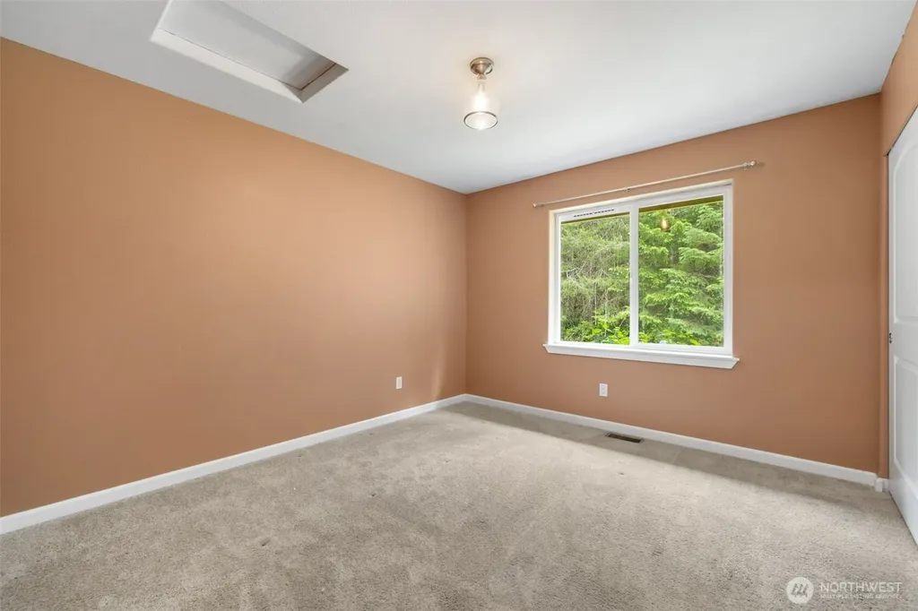 11991 William Heights Ln. SW Port Orchard WA 98367