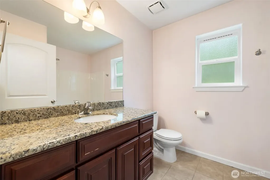 11991 William Heights Ln. SW Port Orchard WA 98367