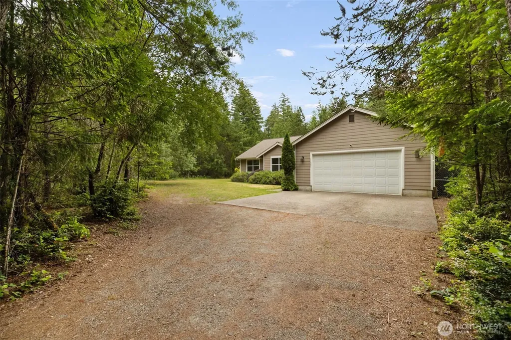 11991 William Heights Ln. SW Port Orchard WA 98367
