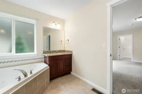 11991 William Heights Ln. SW Port Orchard WA 98367