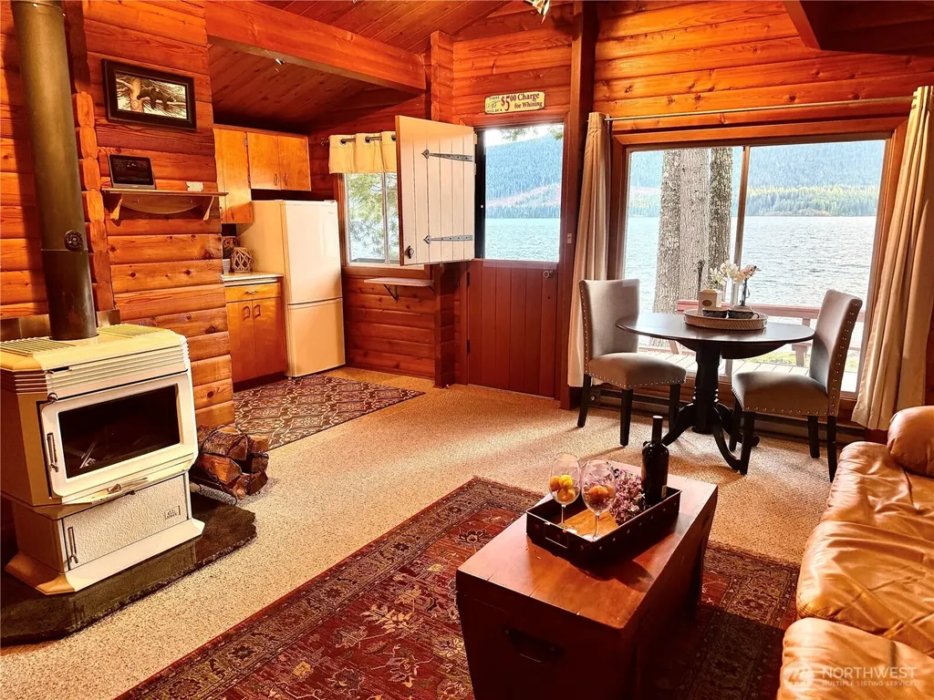 71 N Potlatch Drive N Hoodsport WA 98548