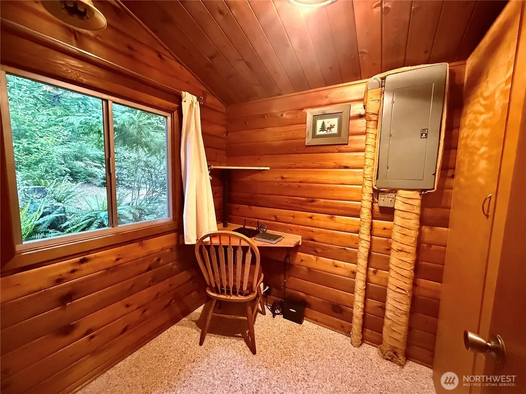 71 N Potlatch Drive N Hoodsport WA 98548